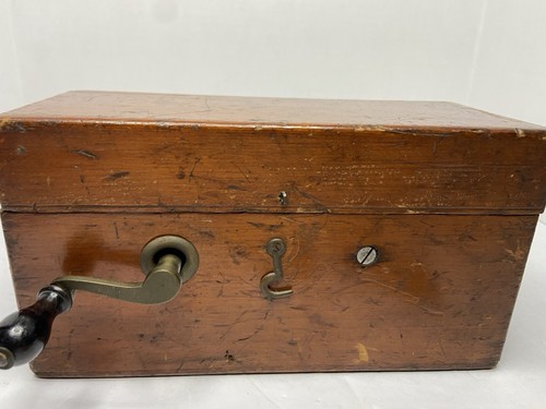Beautiful Antique Magneto Electric Machine Vintage Crank Quack Medical Device - Picture 13 of 21