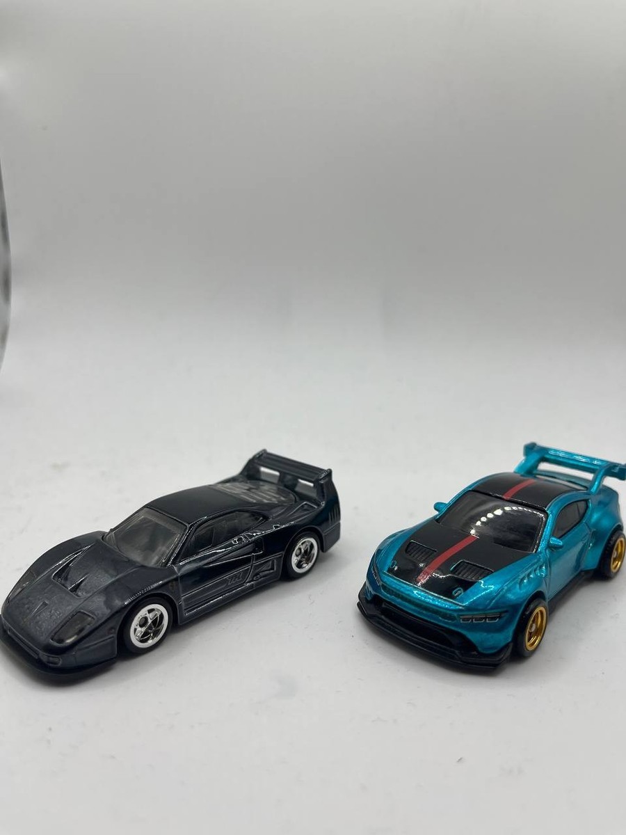 2026 Hot Wheels Super Treasure Hunt Ferrari F40 & Ford Mustang GTD