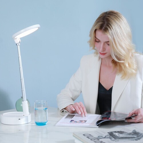 Ring Light With Stand (SmallRig CL10) Foldable, Portable & Rechargeable - Picture 4 of 10