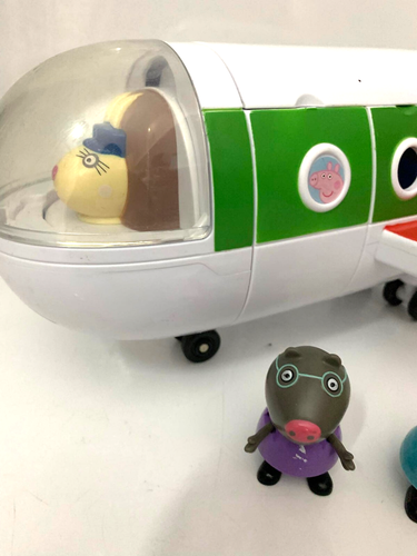 Peppa Pig Air Jet Aeroplane Plane with Peppa Figures (M3) - Picture 2 of 6