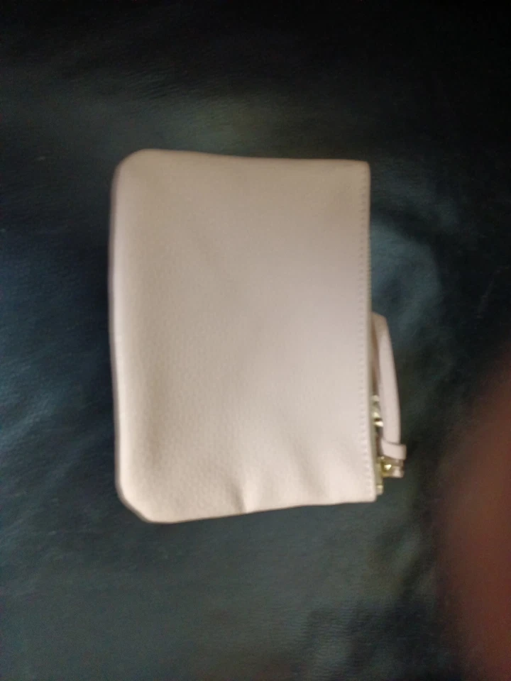 Bolsa de Perfume Chloe', Rosa Pálido Suave BOLSO DORADO PEQUEÑO Foto 3 de 4