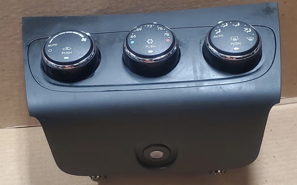 10-14 Chrysler 200 Dodge Avenger A/C Climate Control Unit W/ Bezel P55111888AG Foto 2 de 4