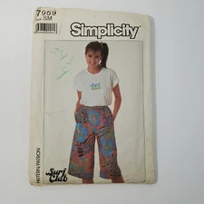 Simplicity 7959 Pantaloons Bermuda  Surf Shorts Baggies Sewing Pattern Size S/M