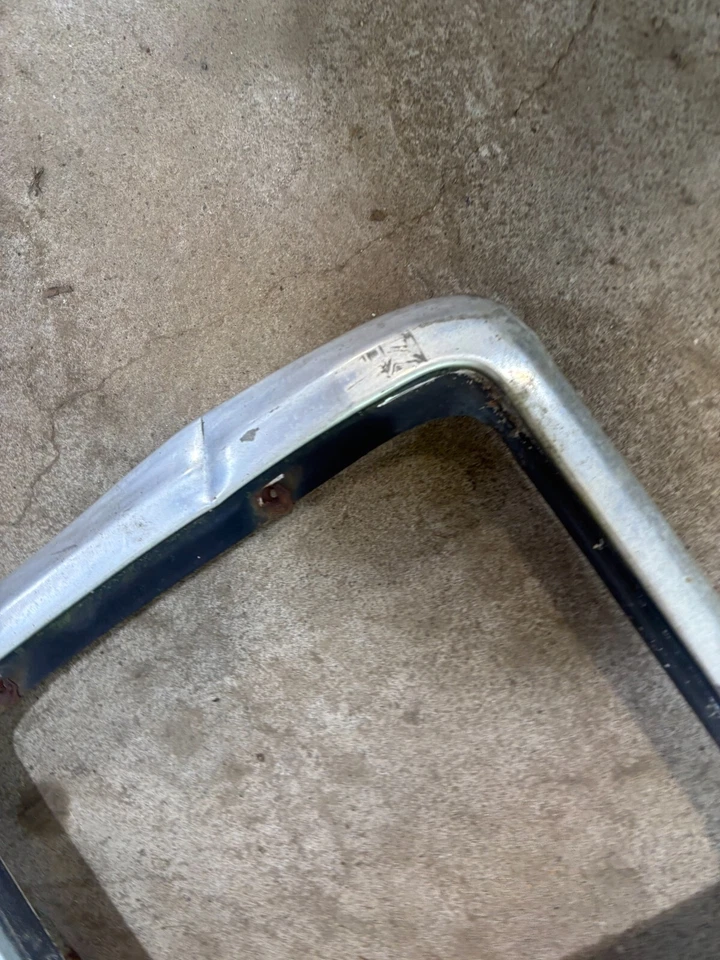 1981 - 1990 道奇 W150 D150 D250 D350 Ramcharger Grille 原始设备制造商 81 82 83 84 85 W250 35 — 第 2/4 张图片