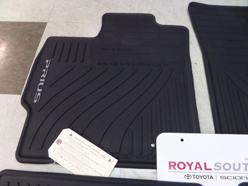 Alfombrillas de goma para todo tipo de clima originales OEM OE Toyota Prius 2010-2011 de fábrica para todo tipo de clima Foto 2 de 4