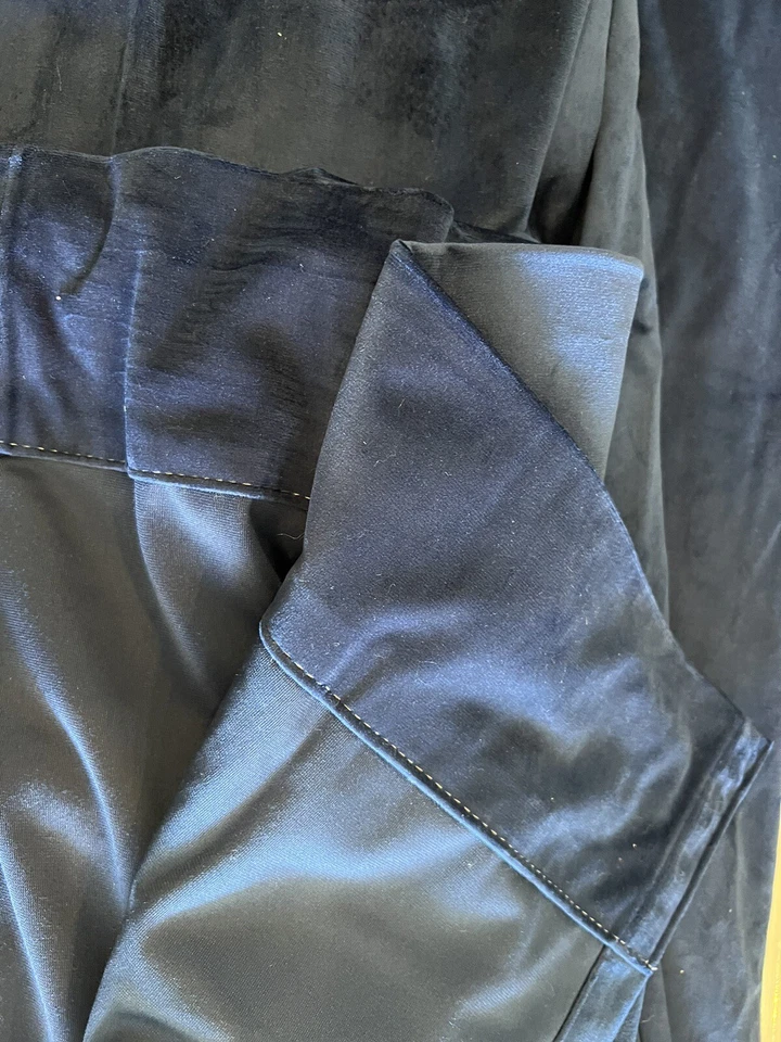 Velvet Blue Curtain Panel 145in x 52in - A0190 - Image 4 of 4