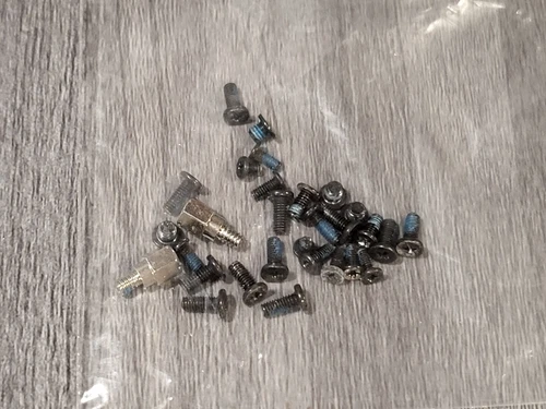 ⭐⭐⭐⭐⭐ Laptop Dell Inspiron 700m Assorted Screw Set