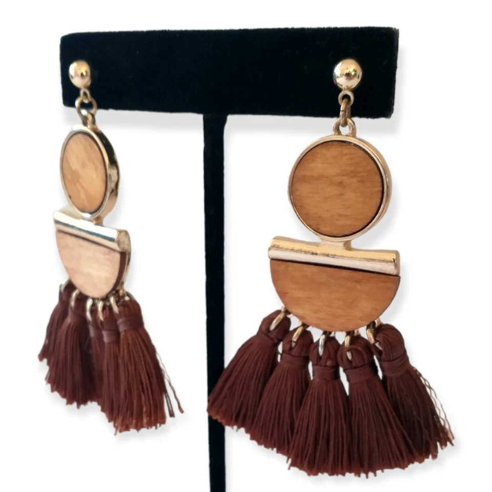 Y2K Chandelier Dangle Earrings Tassels Ethnic Wood Earthy Gold Tone Boho Indie - Image 4 of 4