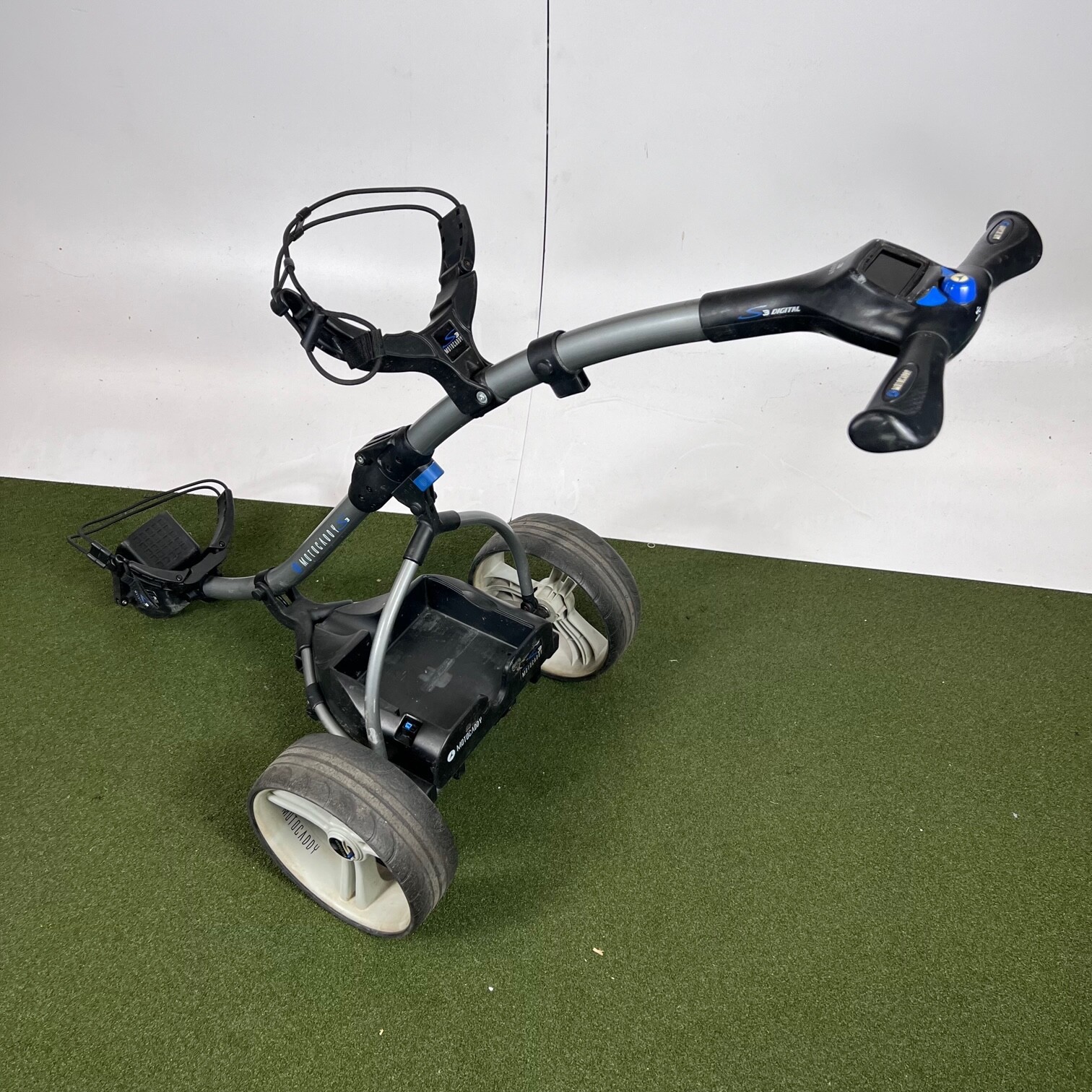 Motocaddy S3 Digital Electric Golf Trolley Spares or Repairs Silver