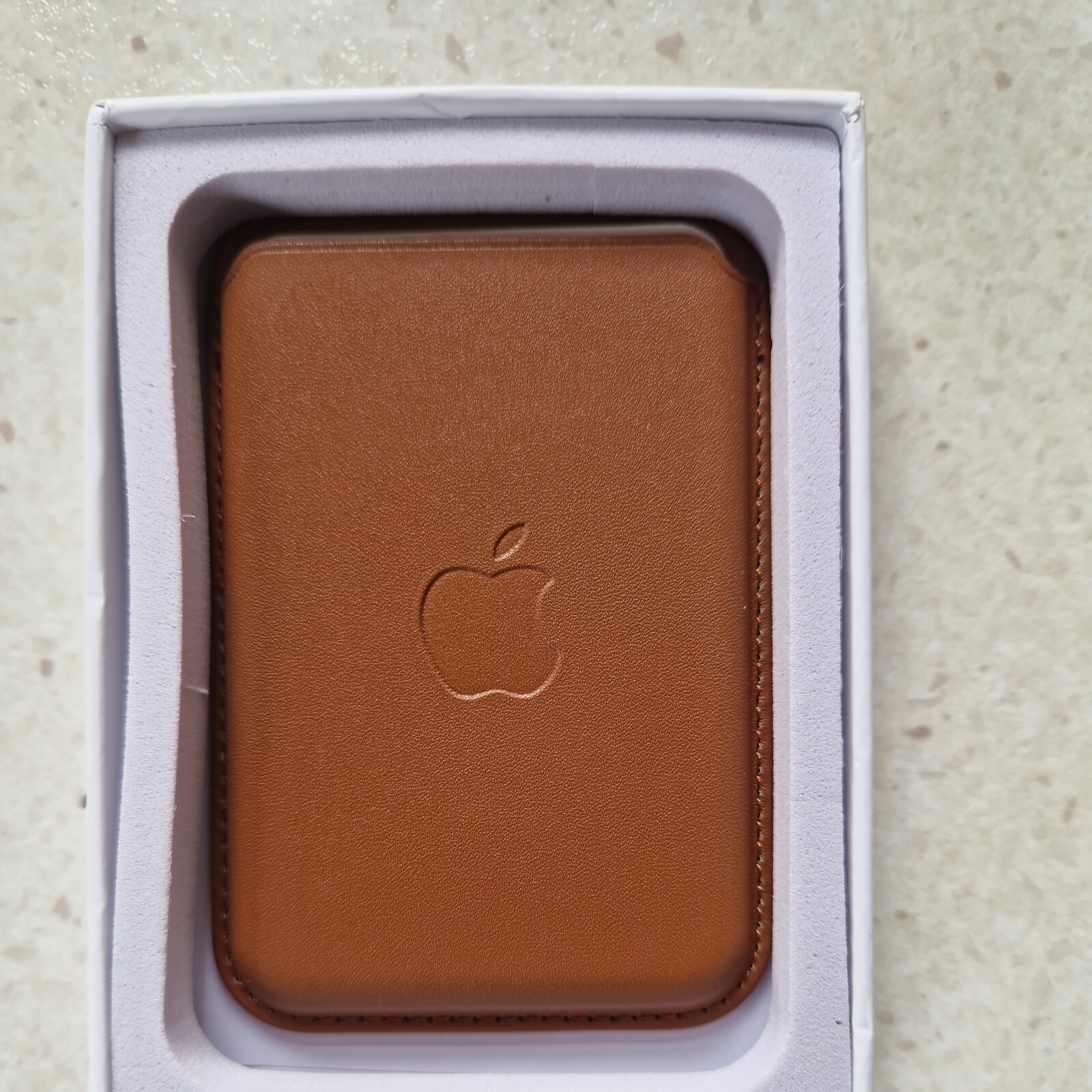 Apple Leather Wallet with MagSafe for iPhone 12/12 Pro/12 mini/12 