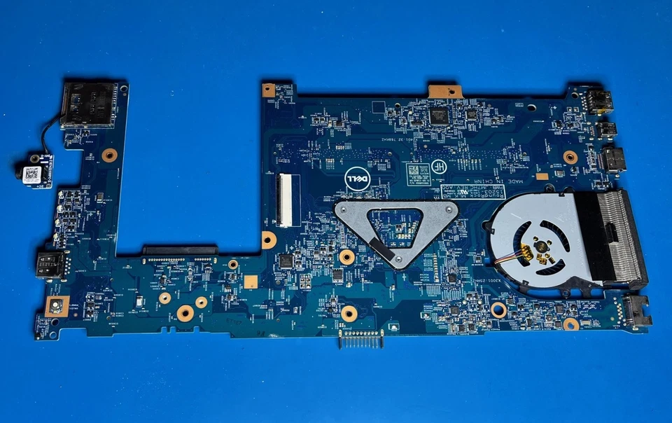 Placa madre para computadora portátil Dell Latitude 3350 Core i5-5200U 2,20 GHz probada y funcionando Foto 2 de 4