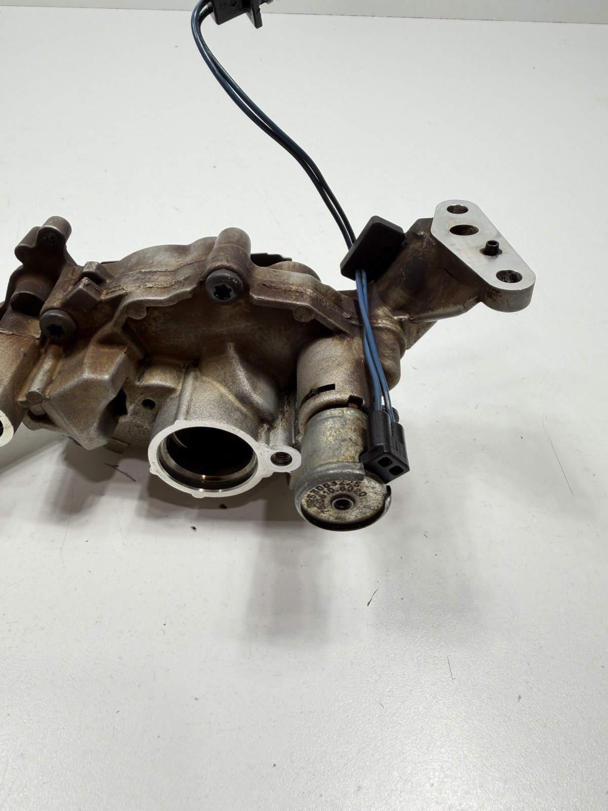 Maserati Ghibli S Q4 2014-2024 Oil pump