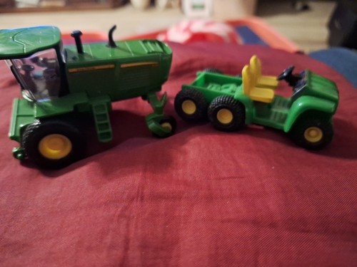 John Deere ERTL Tractor Toys - Picture 5 of 9