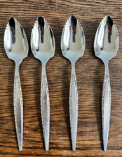 Set of 4 Vintage Oneida Community VENETIA Stainless Flatware Grapefruit Spoons