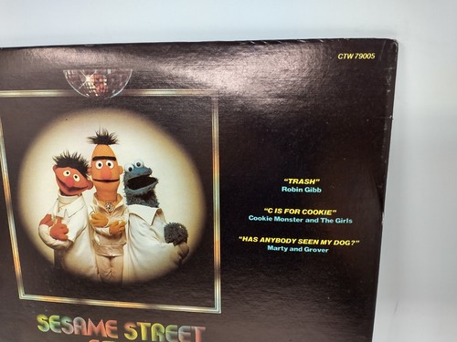 Sesame Street Fever Disco Gatefold LP 1978 CTW 79005 Bert Ernie Cookie Grover - Picture 3 of 9