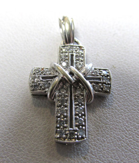 Gorgeous Diamond Cross Pendant for Him or Her 18k White Gold with NO RESERVE!!!!