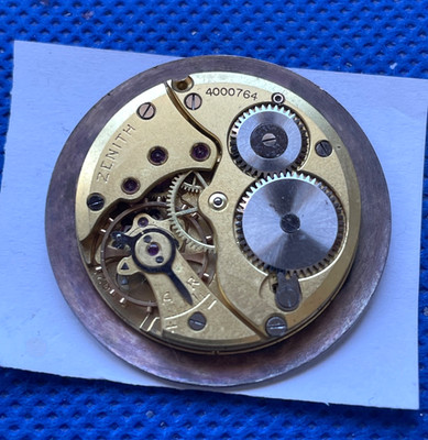 Original ZENITH caliber 126 Manual Winding movement running & dial (17667)