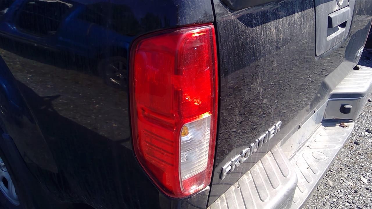 Used Rear Back Glass fits: 2016 Nissan Frontier w/o sliding window Rear Grade A