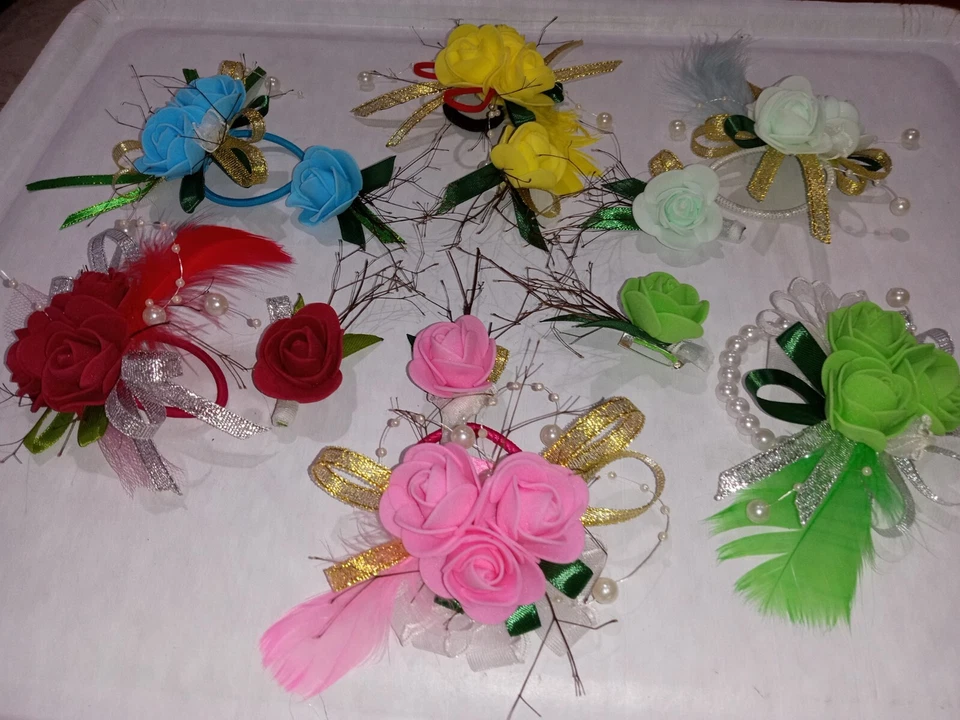 Juego de 2 ramilletes y boutonniere de muñeca artificiales hechos a mano para graduación, fiesta de llegada a casa Foto 2 de 4