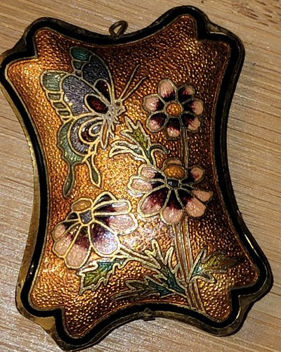 VINTAGE PENDANT CLOISONNE BUTTERFLY RETRO COLLECTIBLE COSTUME JEWELRY - Picture 2 of 6