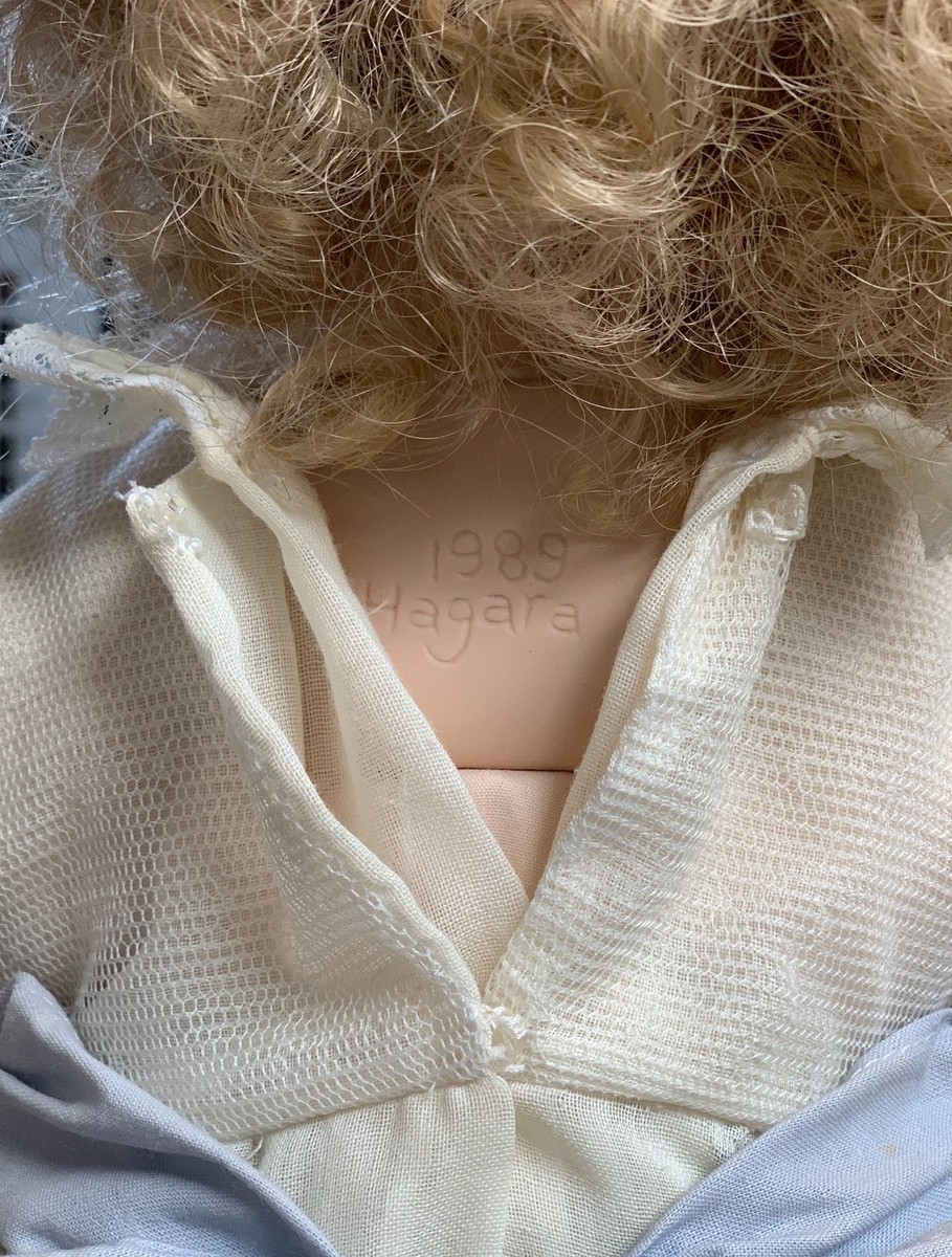 MINT VICTORIAN CHILDREN HAND CRAFTED 'GOLDIE'1989 DOLL BY JAN