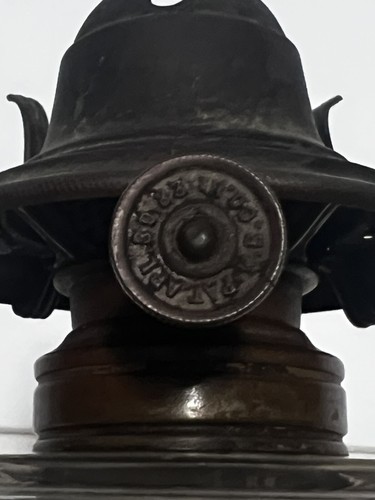 Antike 1883 MB Co NY Mangan Pressglas 17" Sockel Öllampe - Bild 9 von 21