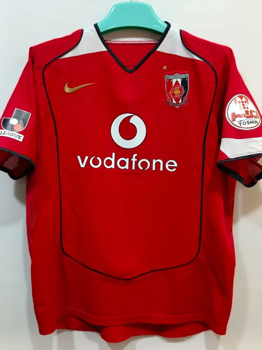 Preços baixos em Tamanho L Urawa Red Diamonds International Club