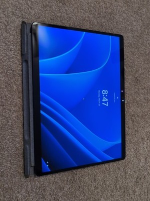 Microsoft Surface Pro 8 i5 11th gen, 8GB, 256GB, with keyboard