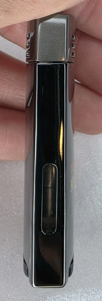 Montecristo Nicaragua Series Antorcha Encendedor Acero Cepillado Foto 4 de 4