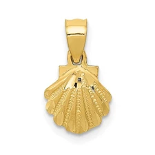 14k Yellow Gold Scallop Shell Pendant K2965