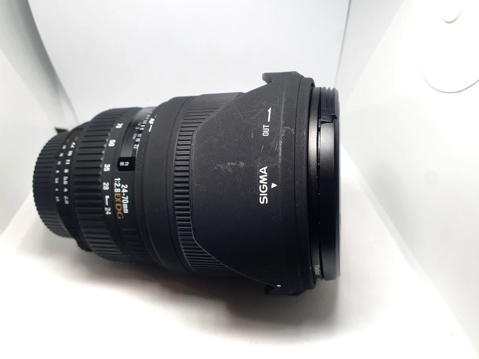 Sigma 24-70mm f2.8 EX DG Zoom Lens (for Nikon) w/ UV Filter  & Lens Hood & Case - image 3 of 4