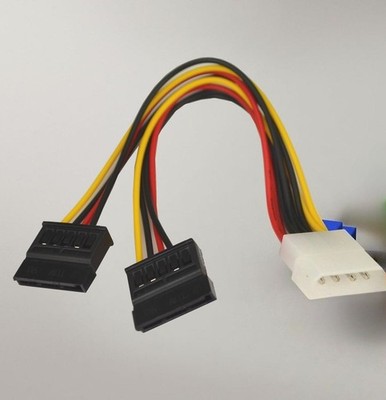 2x 4 Pin IDE Molex To 2 Serial ATA SATA Power Cable Connectors
