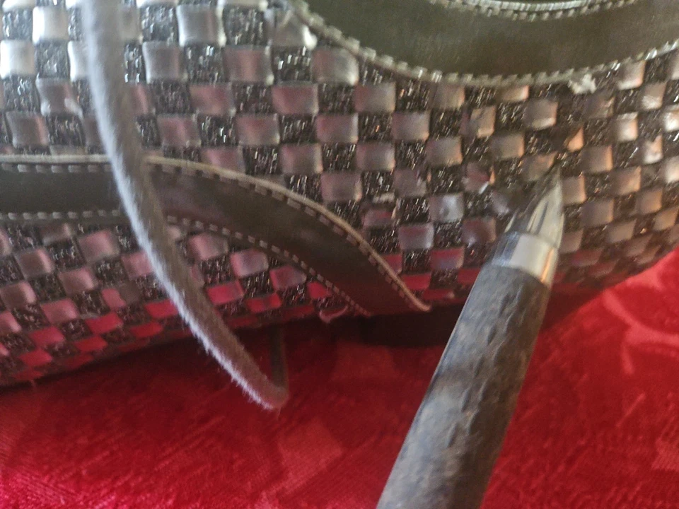 Muy Genial Par de Zapatos de Club Tejidos Plateados Dior Para Hombre Talla 9D- Colección de Películas Foto 4 de 4