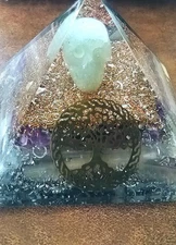 Crystal Skull, Orgone Pyramid, Green AVENTURINE SKULL Pyramid With SHUNGITE