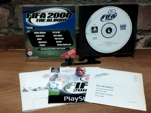 Sony Playstation 1 - FIFA 2000 - Boxed with Manual - Picture 4 of 7