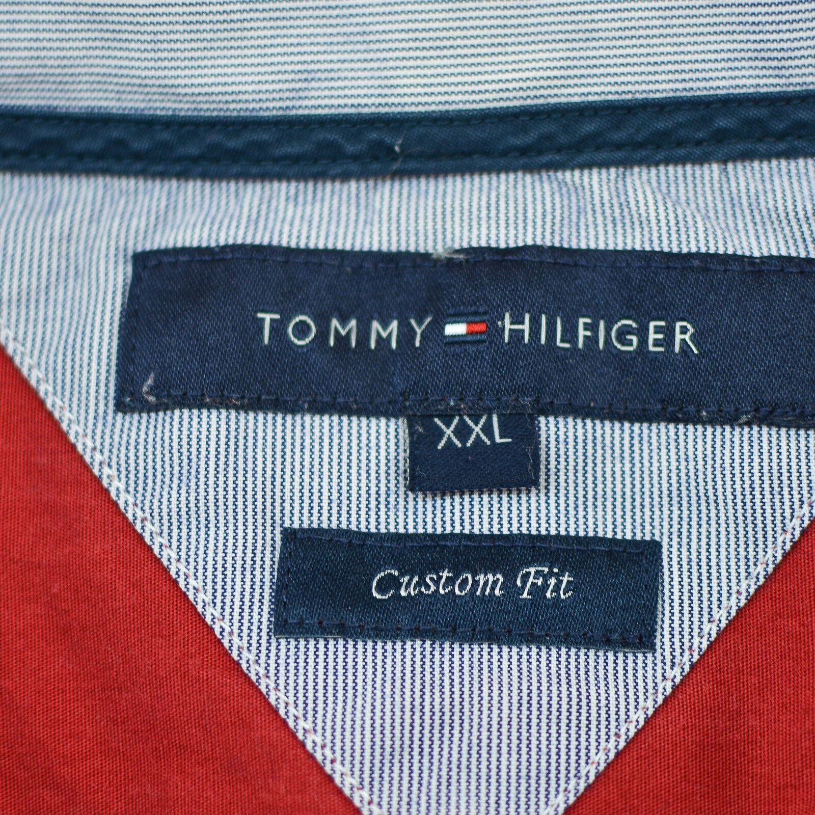 Tommy Hilfiger Custom Fit Men's OnePocket Button Down Shirt Long