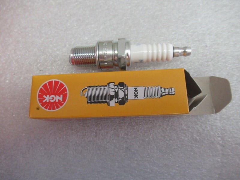 SP20 Genuine NGK Marine BR7ES Spark Plug, 5122 OEM New Factory Boat Parts