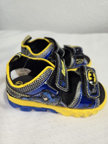 NEW BATMAN Boys' Sandals Black Yellow Size 7 Toddler Pull-apart straps LIGHT-UP - Picture 10 of 10