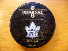 NHL Toronto Maple Leafs Original 6 NY Sports Museum Hockey Puck Collect Pucks