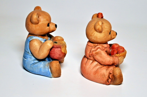 De colección HOMCO #1425 NIÑO con olla de miel y niña con manzanas 4" Juego de OSO DE PELUCHE de cerámica - Imagen 2 de 11