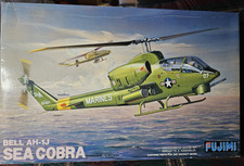 Rare 1988 AH-1J Sea Cobra by Fujimi | No. Q9-...