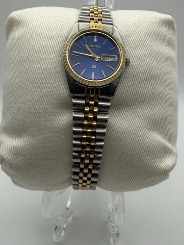 Seiko Women’s Vintage Quartz Blue Dial Two‑Tone 3Y03 / V691