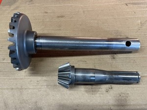 Main Drive Gearbox Ring Gear / Shaft And Pinion for Vicon CM247 disc mower