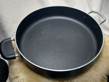 VOLLRATH SAUTEE PAN 11" PROFFESSIONAL COMMERCIAL GRADE HEAVY GUAGE COOKWARE USA