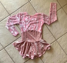 NEW Girls Mauve PINK Velvet FLORAL Imprint Competition FIGURE ICE SKATING DRESS