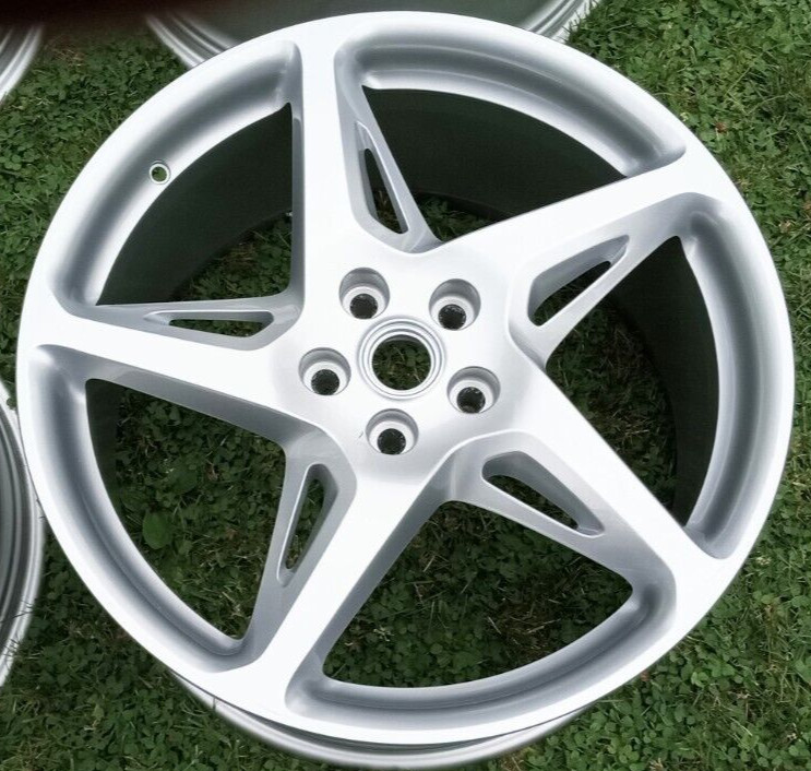 Ferrari 458 Wheels_Set of 4_282334_282335_8.5x20 Front 10.5x20 Rear_GENUINE_OE