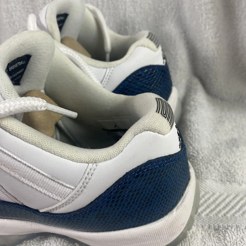 Nike Air Jordan 11 Retro Zapatos Bajos Juveniles GS Talla 6.5Y Blanco Azul Marino Piel de Serpiente 2019 Foto 3 de 4