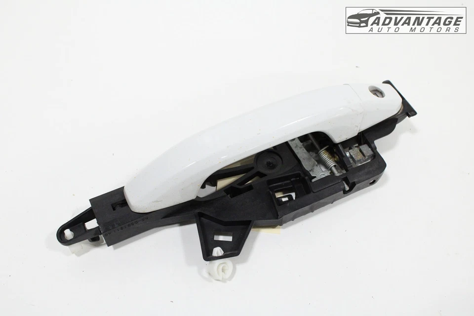 Chevrolet Silverado 2500 HD 2015-2019 doble cabina manija de puerta exterior delantera izquierda OEM Foto 3 de 4