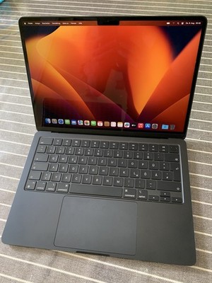 Apple MacBook Air  13,6 M2 (2022) - 8GB - 256GB SSD - Mitternachtsblau + Zubehör
