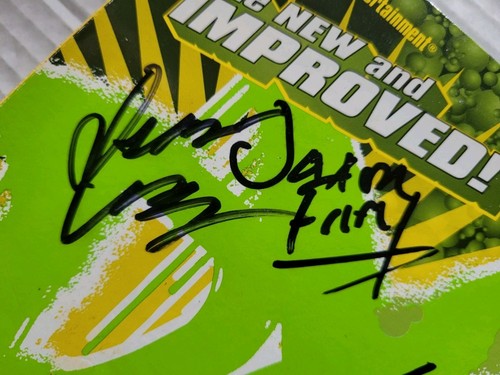 The New and Improved DX (2007, DVD) Signed By UCW Wrestlers - Foto 10 di 11